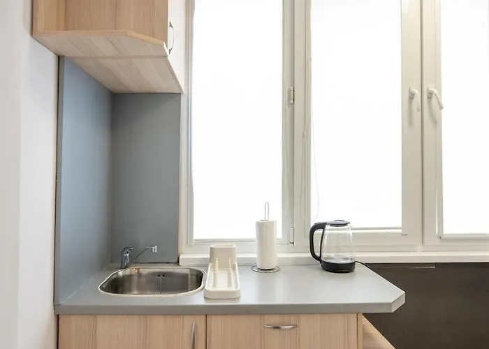 Spacious 1bdr In The Center With Free Parking