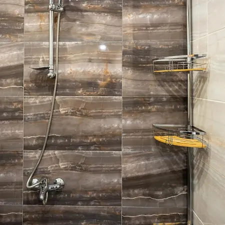 Apartament Spacious 1bdr In The Center With Free Parking Sofia