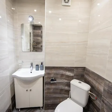 Spacious 1bdr In The Center With Free Parking 아파트